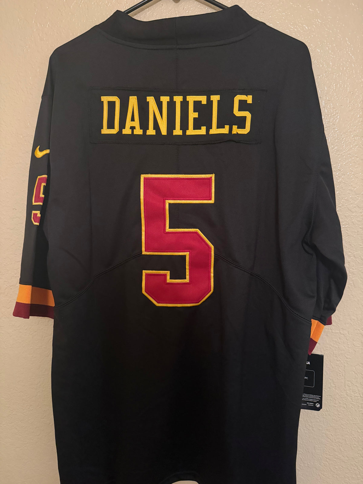 Washington Commanders Jayden Daniels Jersey-Brand New