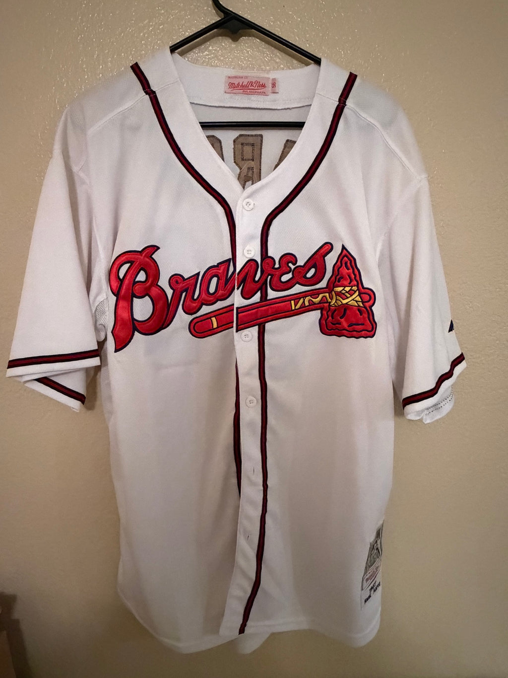 Pre-Worn Atlanta Braves Hank Aaron #44 Jersey Size 56 - Mitchell & Ness Cooperstown