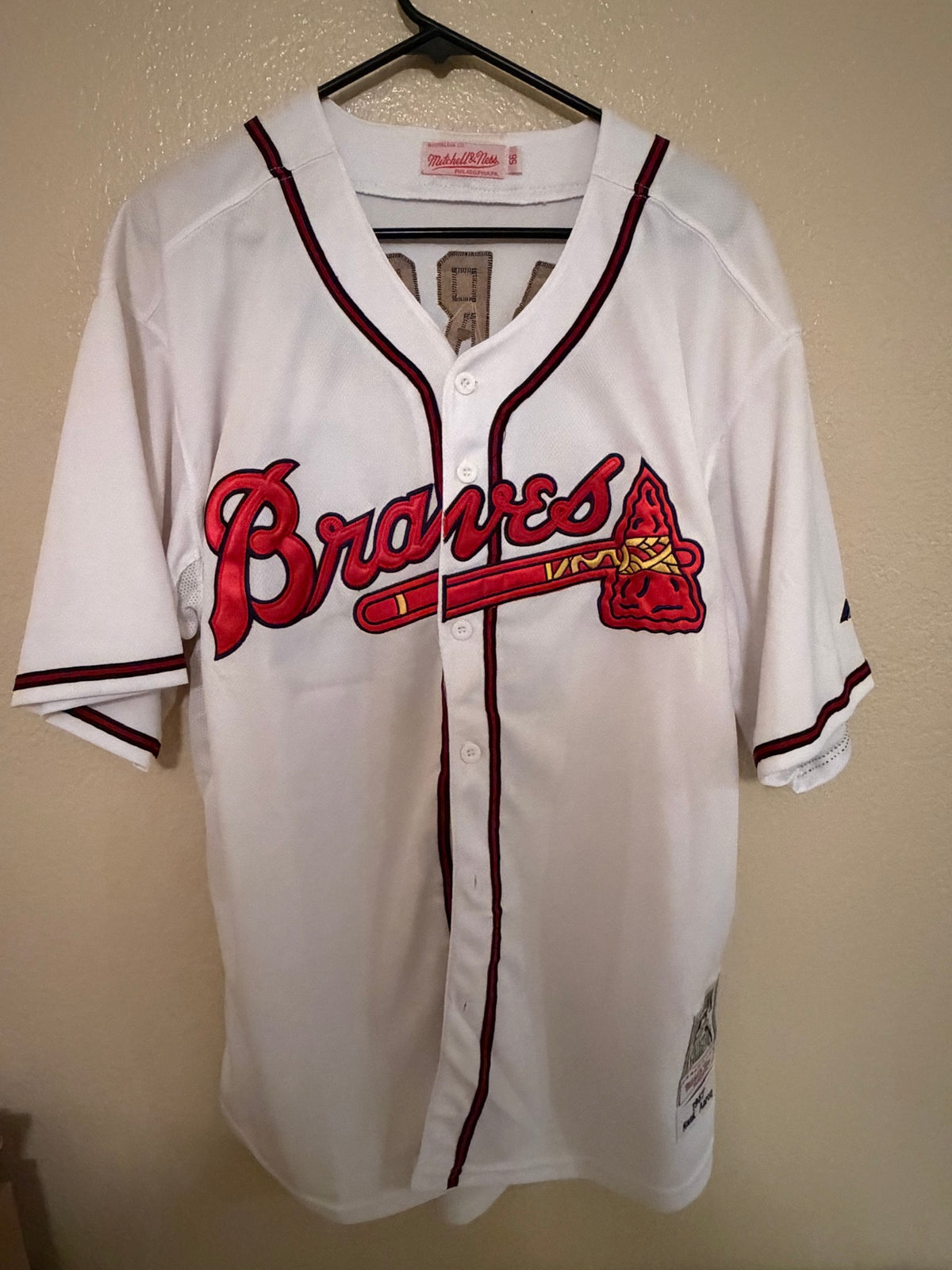 Pre-Worn Atlanta Braves Hank Aaron #44 Jersey Size 56 - Mitchell & Ness Cooperstown