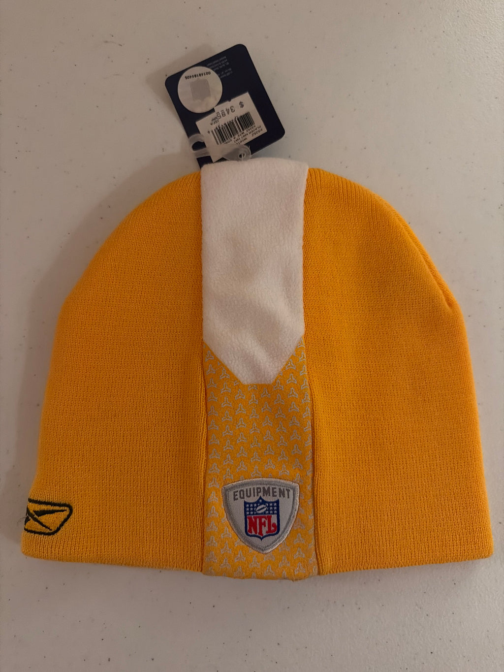 Brand new Green Bay Packers beanie back - NFL Equipment patch